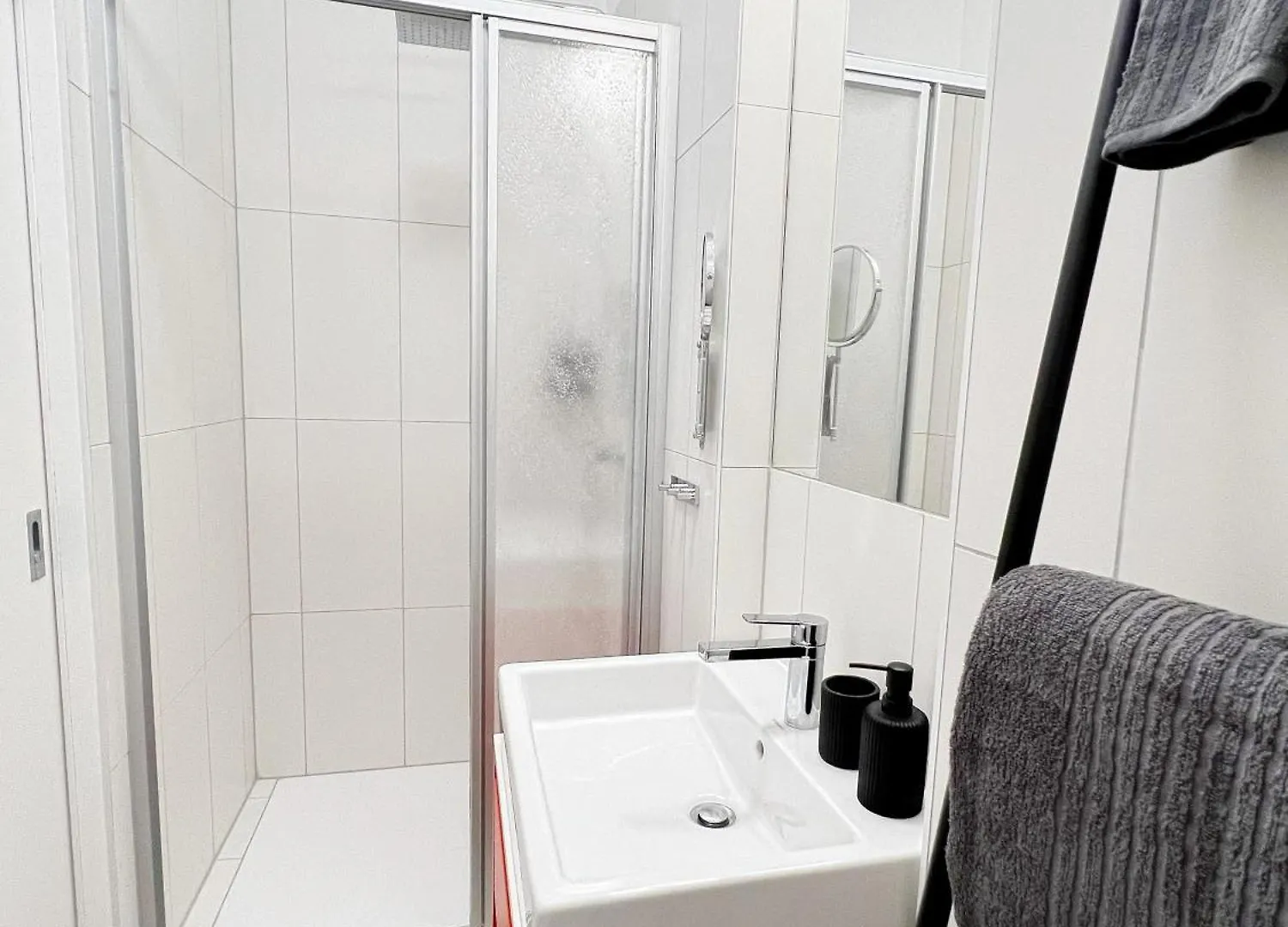 Sissi West Hotel Vienna 0*,